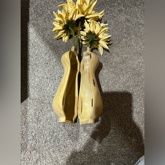 Cult Gaia Dee Dee Clutch - Picture 8 of 13